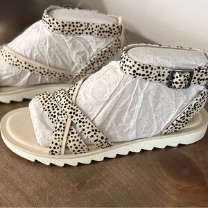 Toms Beige/Cream Dalmatian Spot Strappy Sandals